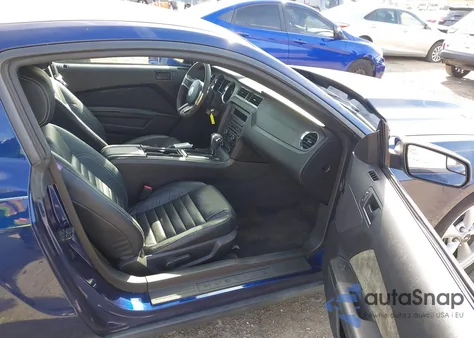 2012 Ford Mustang V6 z USA, uszkodzony, nr VIN 1ZVBP8AM8C5280792